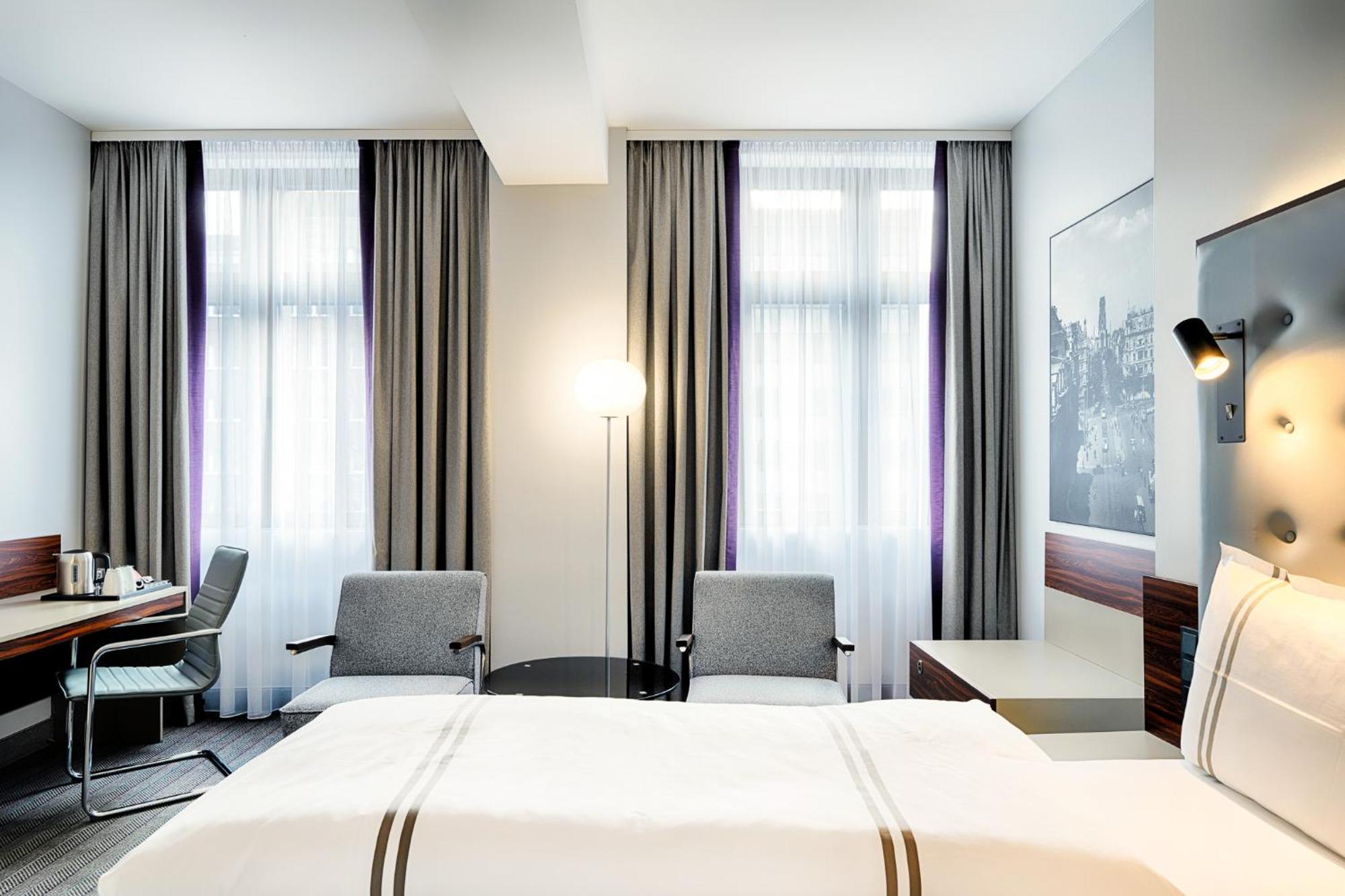 Premier Mediapark Hotel 3*