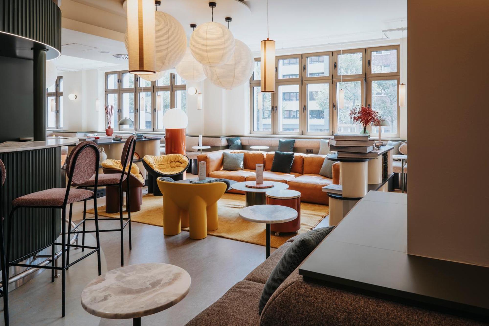 Premier Mediapark Hotel 3*